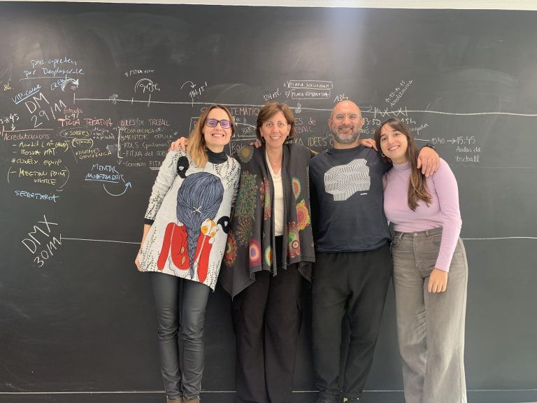 Sessió de disseny de la HackB Campus Sant Joan de Déu a Coboi lab